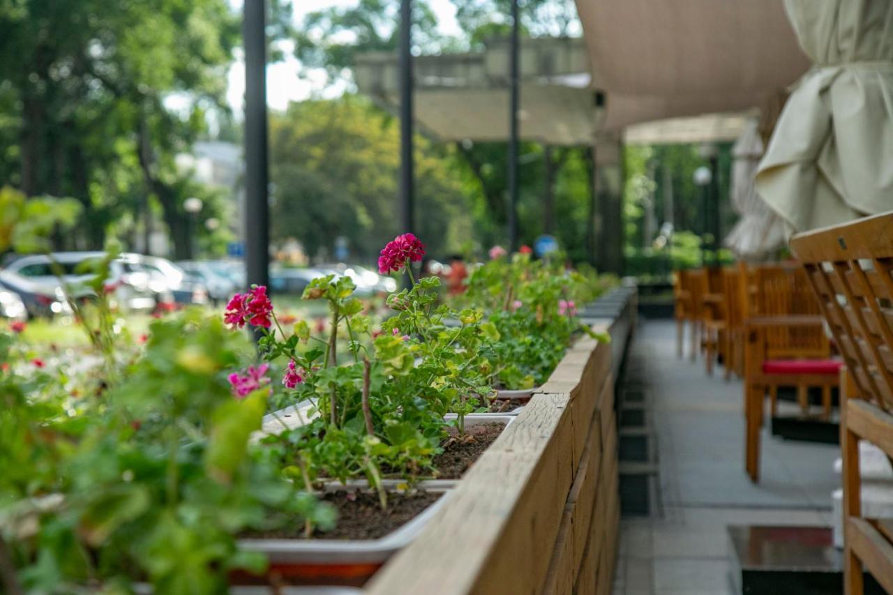 Hotel Hyatt Regency Bishkek Exterior foto