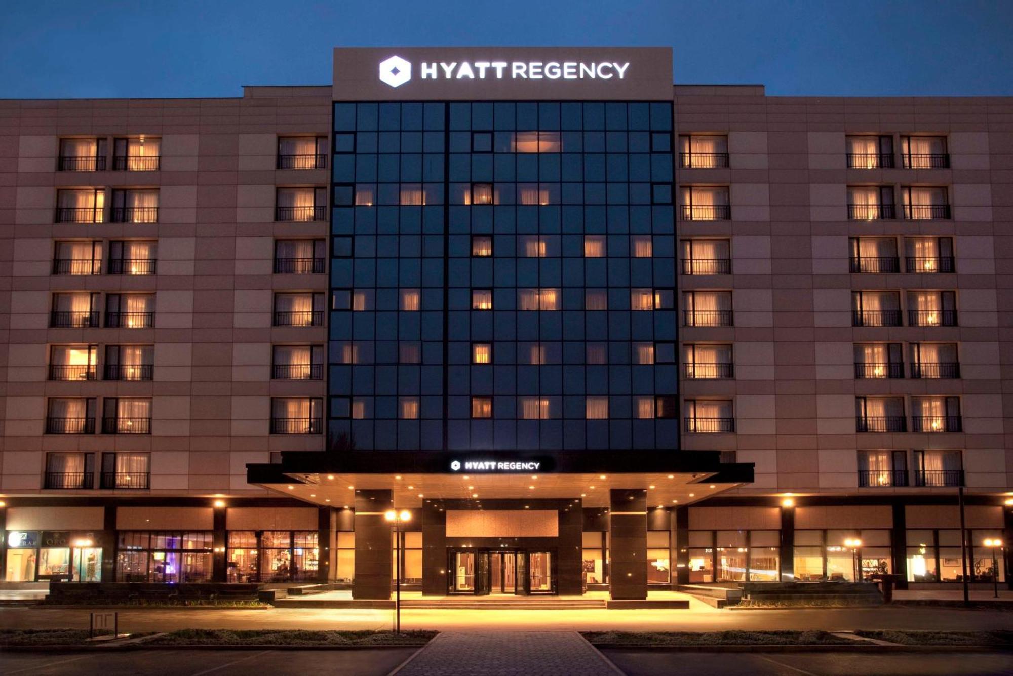Hotel Hyatt Regency Bishkek Exterior foto